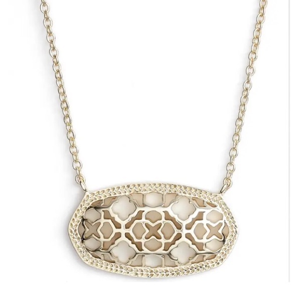 Kendra Scott Dollie Pendant Necklace in Gold NWT - Picture 2 of 6